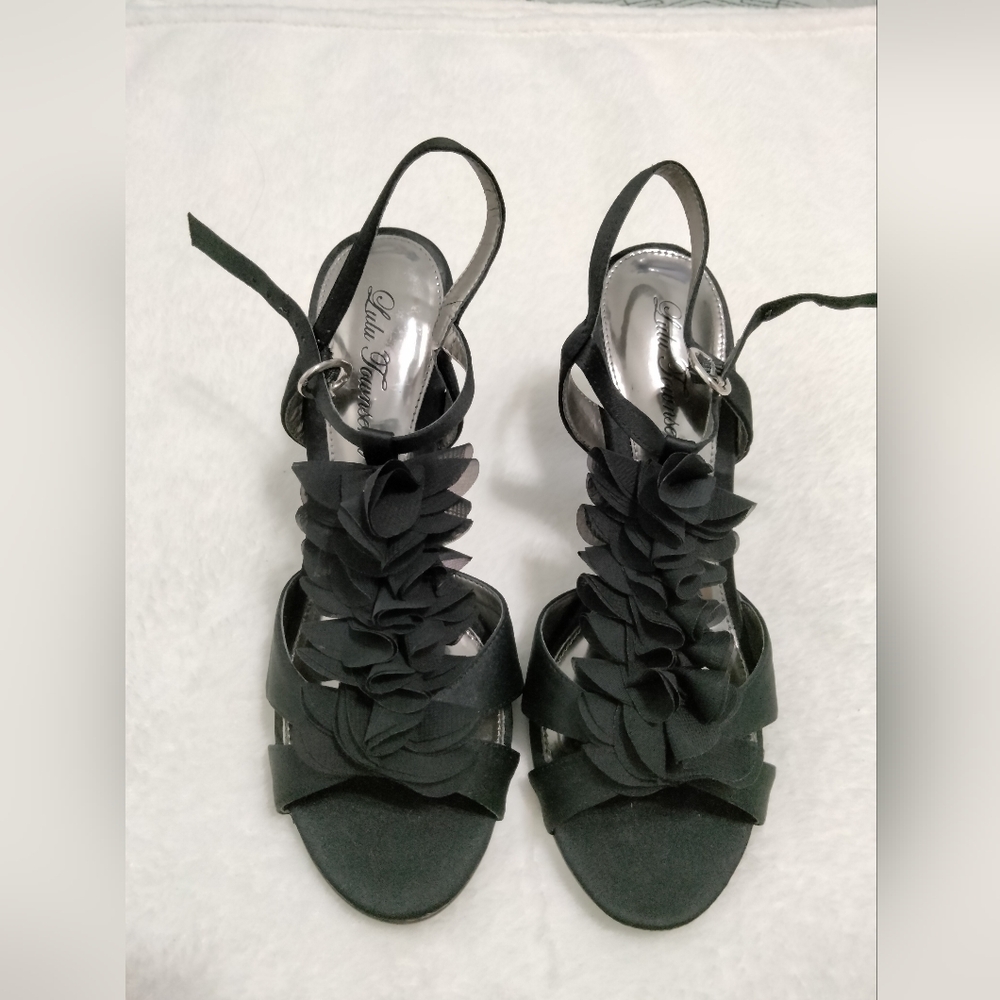 Lulu Townsend Size 6 shoe